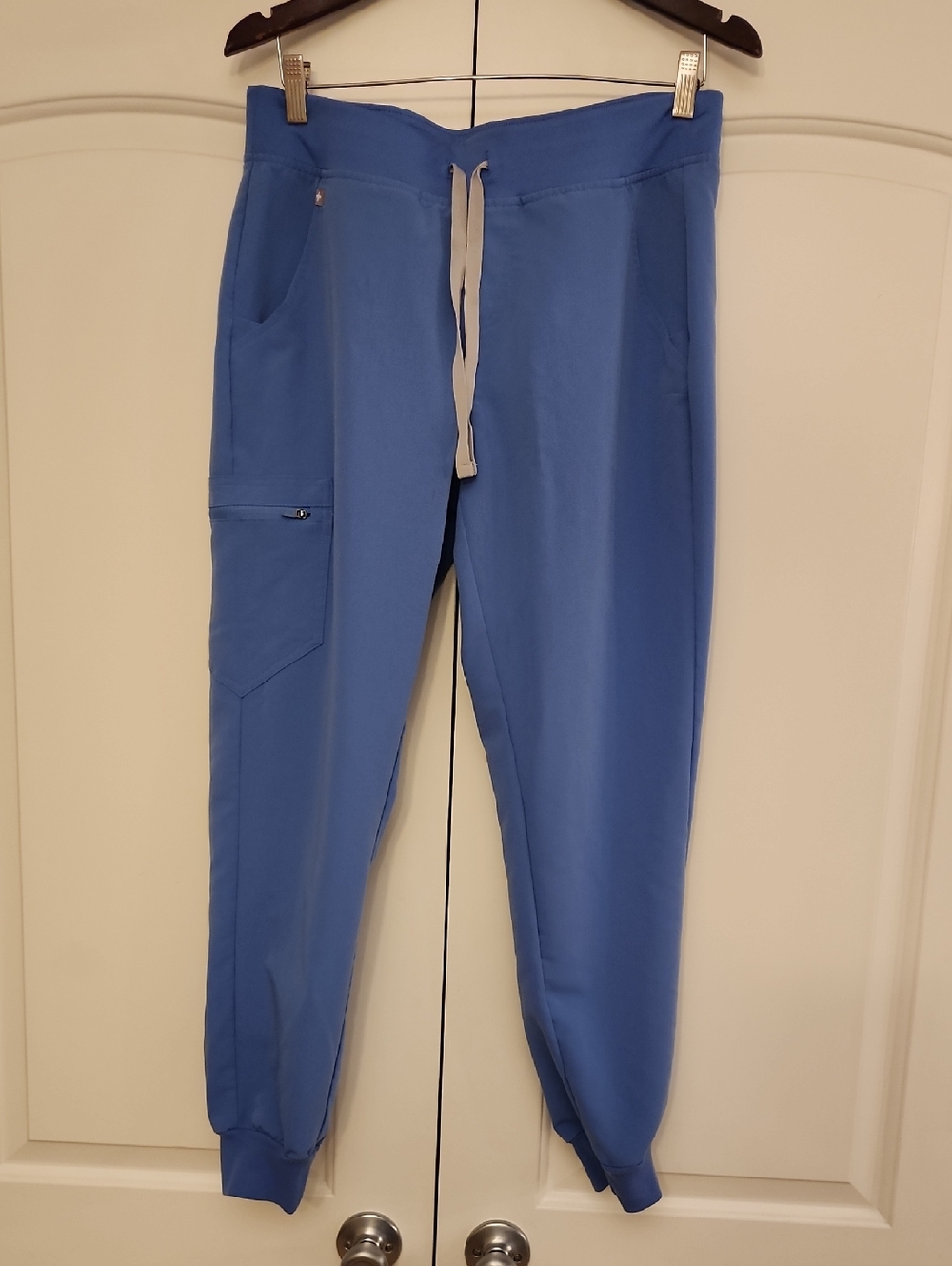 Figs Women's Blue Drawstring Jogger Pants with Side Zip Pocket